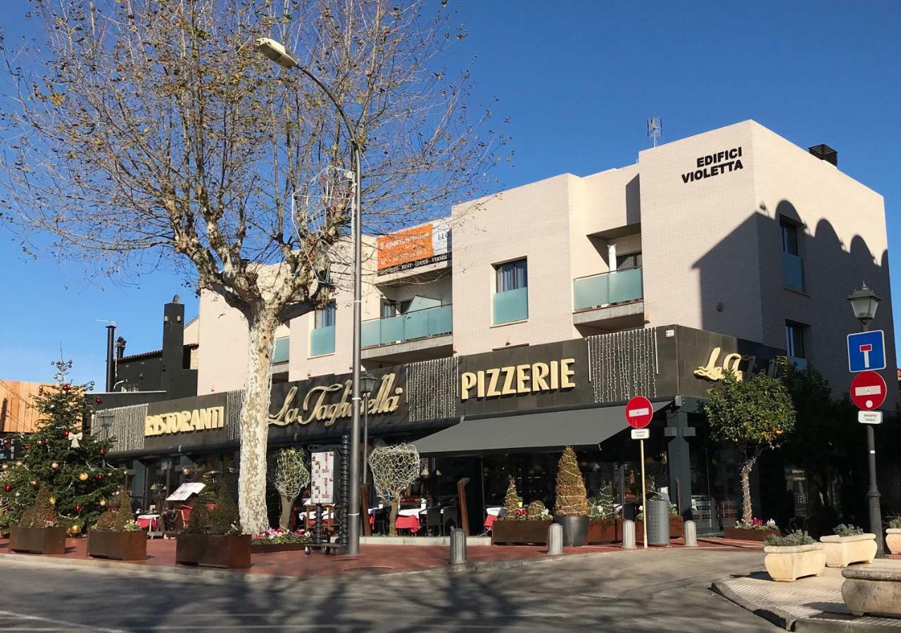 Edifici Violetta Apartment Empuriabrava Bagian luar foto