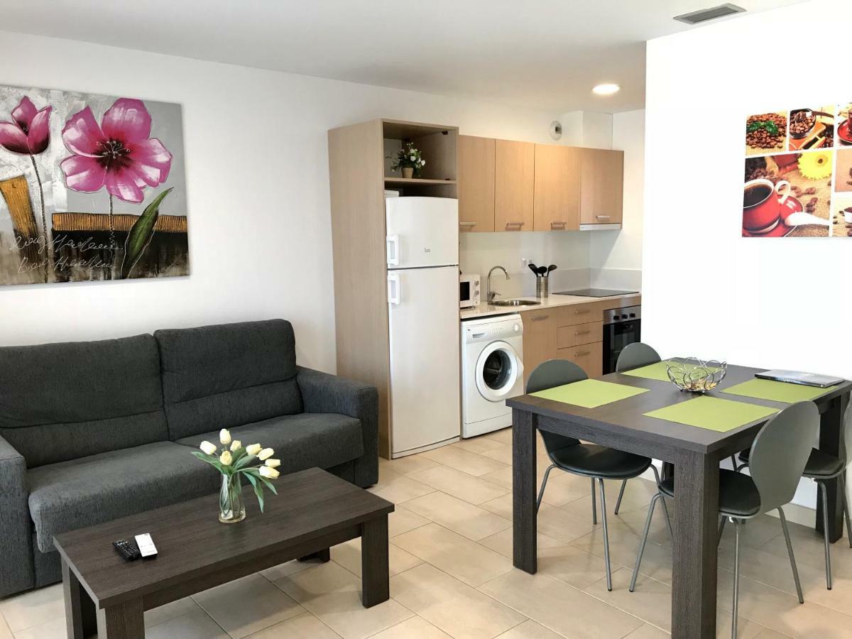 Edifici Violetta Apartment Empuriabrava Bagian luar foto